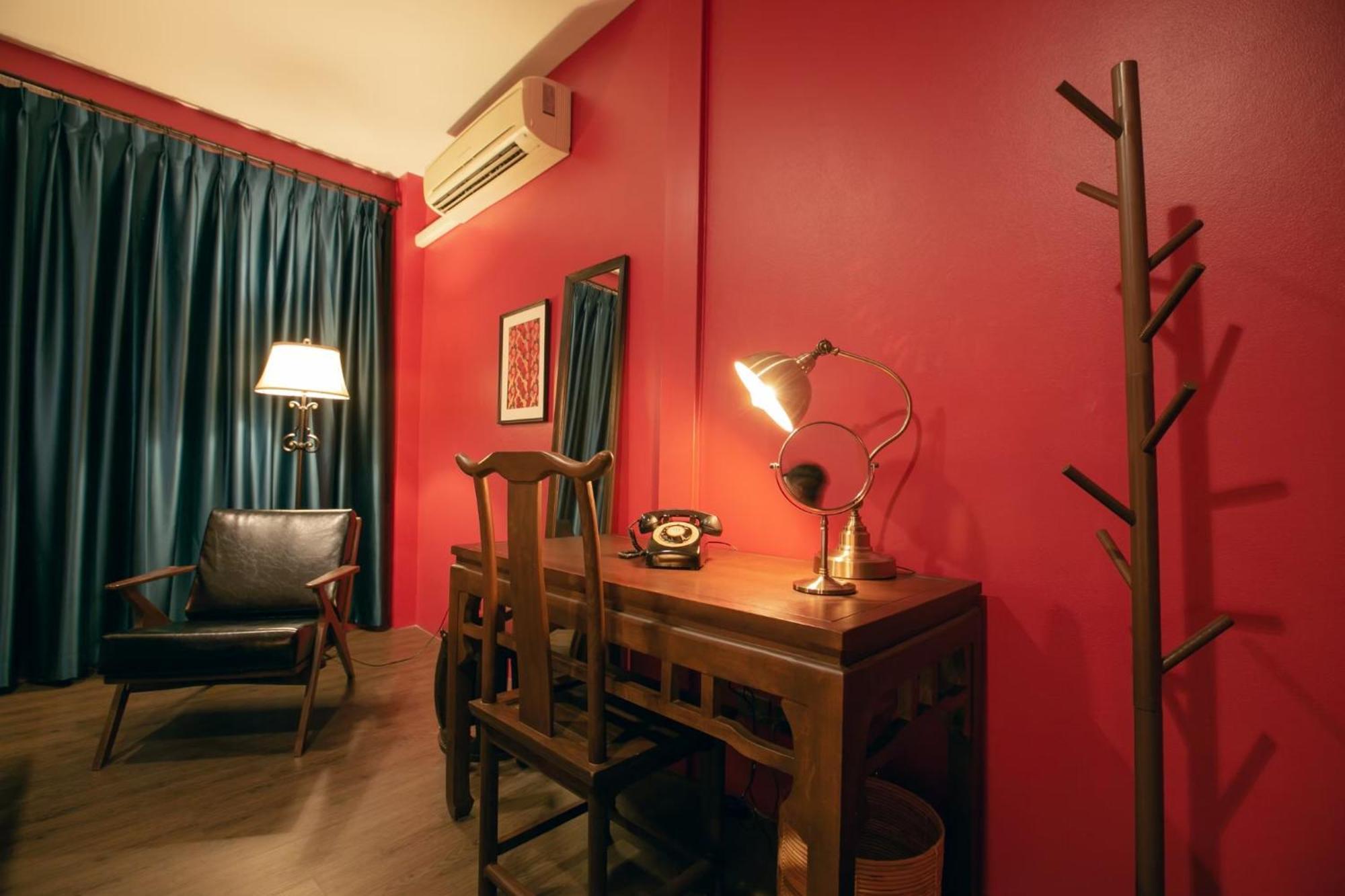 Caiyong Hometel & Cafe'S Studio Bangkok Buitenkant foto
